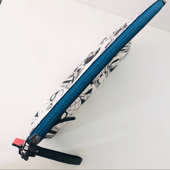 Coach Marvel Carryall Pouch Comic Book Wallet - Picture 3 of 8